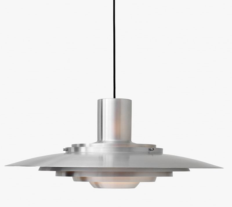 P376 Pendelleuchte KF1 AndTradition: Moderne Hängelampe aus Aluminium für stilvolle Innenbeleuchtung.